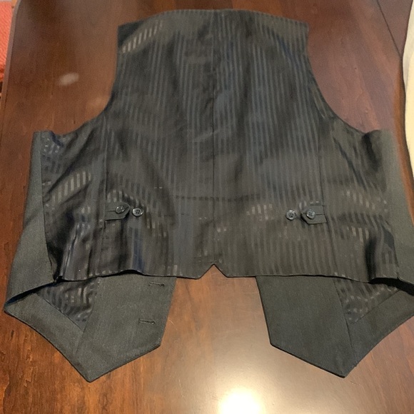 Mens vest - Picture 7 of 10